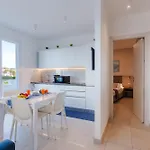 Apartman Virgilio Hosting Casa Nuovissima Vista Mare *
