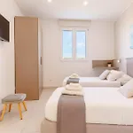 Virgilio Hosting Casa Nuovissima Vista Mare