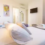 Apartman Virgilio Hosting Casa Nuovissima Vista Mare