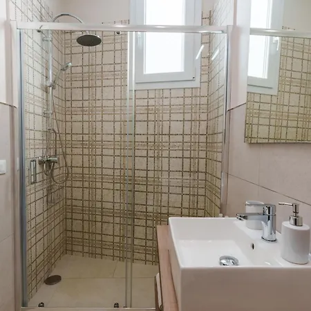 Virgilio Hosting Casa Nuovissima Vista Mare Апартаменты Торре-Пали
